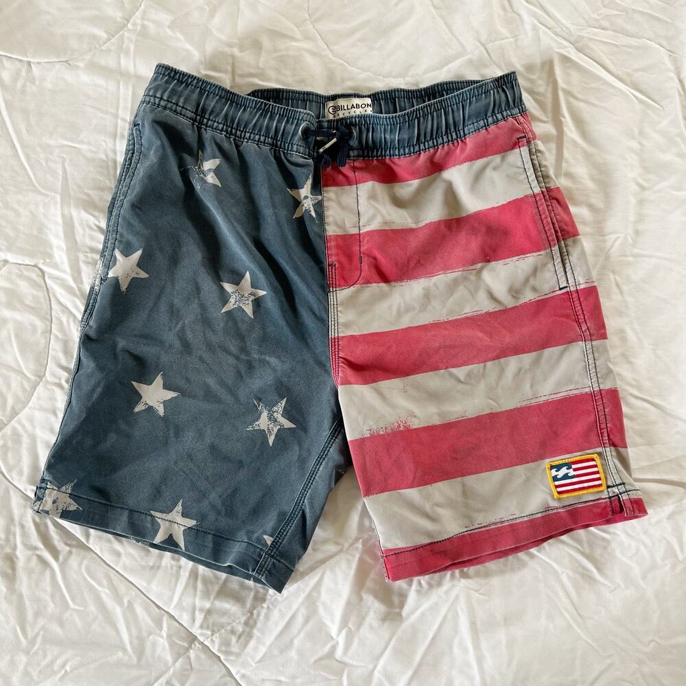 Billabong Mens Shorts Blue Red White USA Drawstring Swimming Size M Polyester